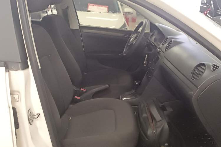 Used Volkswagen Jetta 2015 Value Edition 1.6L Automatic Fashion Version