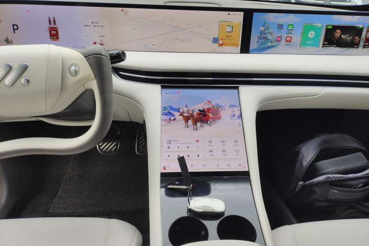 Used  LS7 2023 100kWh Lux Rear-Drive Version