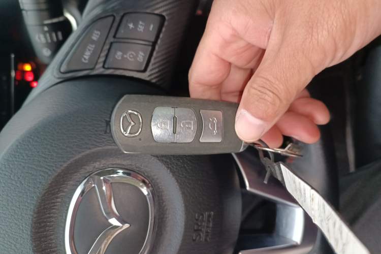 Used Mazda Mazda 3 Axela 2014 Sedan 1.5L Automatic Prestige Model
