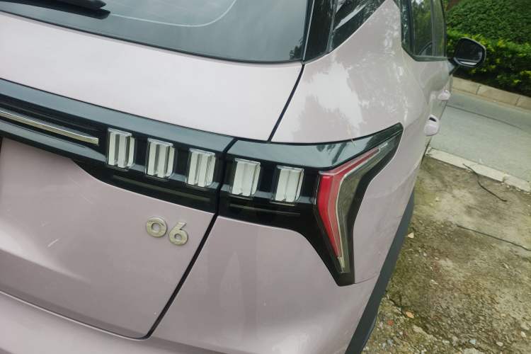 Used Lynk & Co 06 2021 1.5T Shero Pink Special Edition
