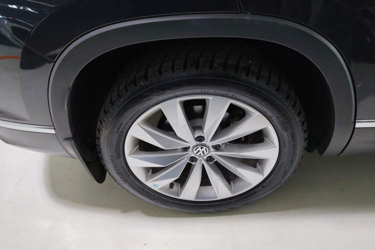 Used Volkswagen Tayron 2020 330TSI Two-Wheel Drive Luxury Connected Pro Edition