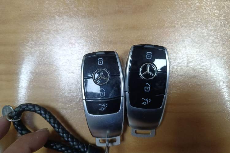 Used Mercedes-Benz E-Class 2021 Restyled E 300 L Sporty and Stylish Edition
