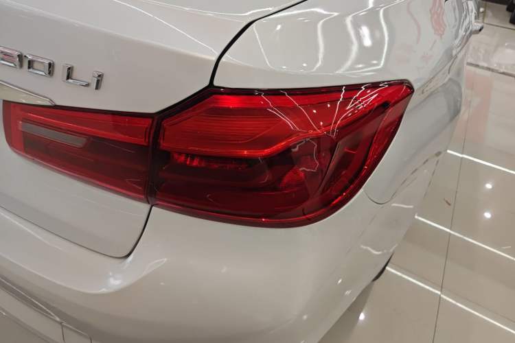 Used BMW 5 Series 2018 Revised Version 530Li Leading Edition Luxury Package
