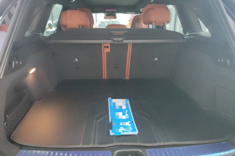 Used Mercedes-Benz GLC 2025 GLC 300 L 4MATIC Dynamic Model 5 Seats
