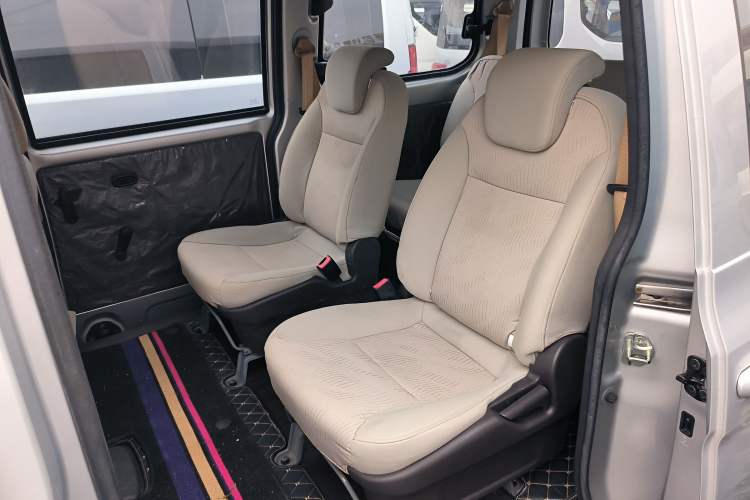 Used Wuling Hongguang V 2021 1.5L Enjoyment Edition LAR
