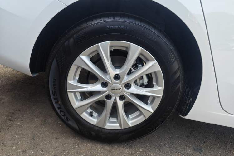 Used Roewe i5 
