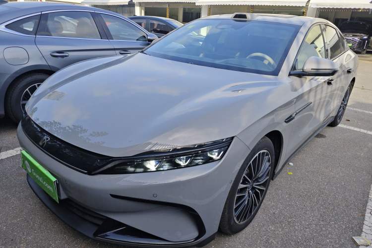 Used BYD Han 2025 DM-i Intelligent Driving Edition 125KM LiDAR Flagship Model

