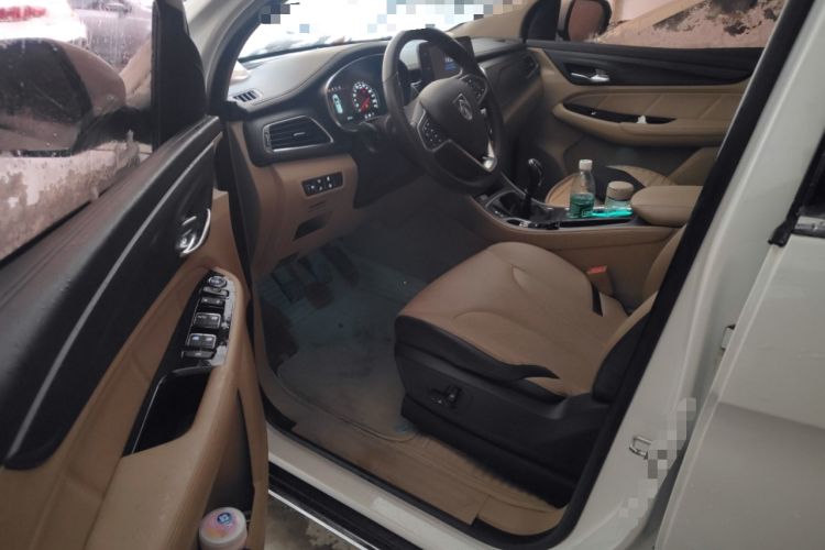 Used Baojun 730 2017 1.5T Manual Prestige Version 7 Seats
