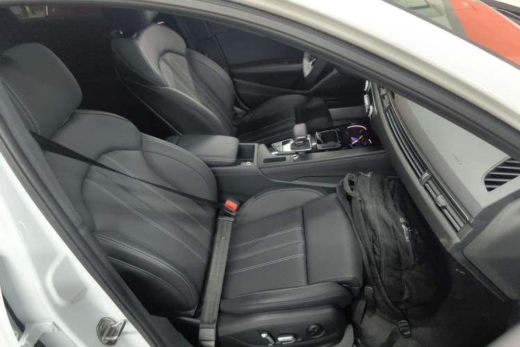 Used Audi A4L 2024 40 TFSI Luxury Dynamic Edition
