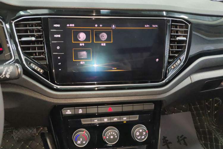 Used Volkswagen T-ROC 2021 280TSI DSG Two-Wheel Drive Comfort Connect 30th Anniversary Edition
