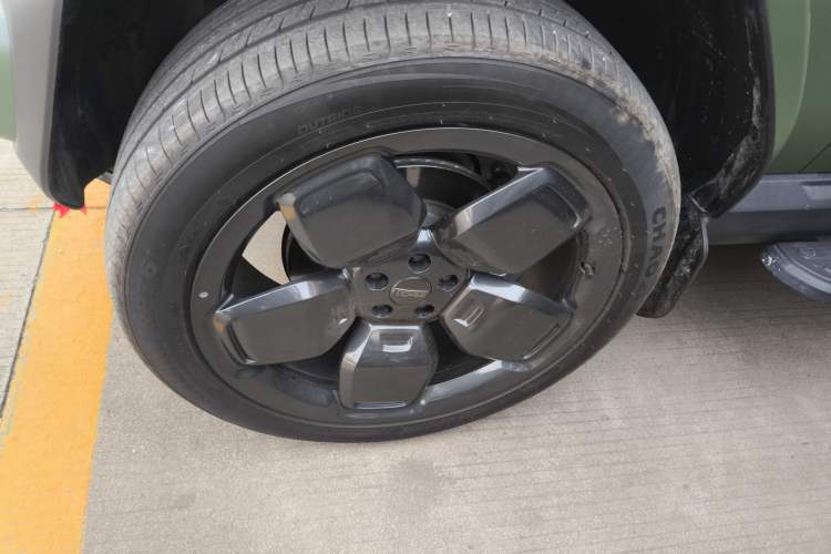 Used  V23 2025 501 Four-Wheel Drive Intelligent Driving Version
