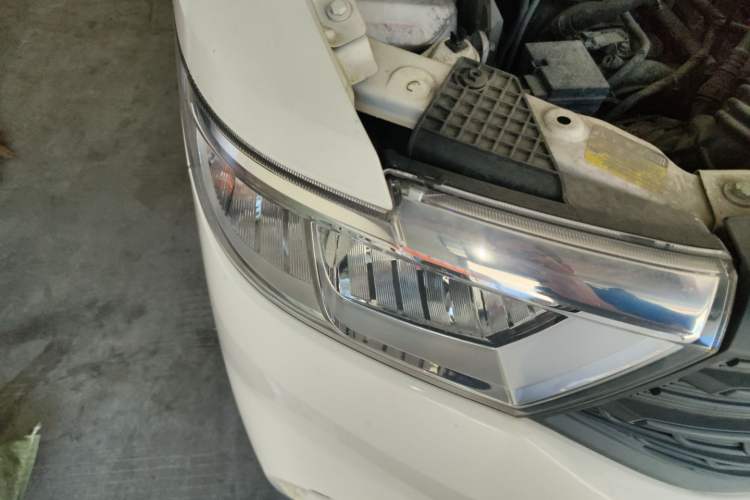 Used Wuling Hongguang V 2022 1.5L Jingqu Version Hydraulic Power Steering LAR
