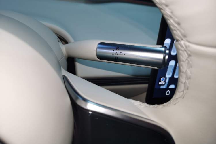 Used Hima Luxeed S7 2025 855 km Max