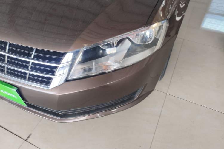 Used Volkswagen Lavida 2013 Revised Classic 1.6L Automatic Fashion Edition
