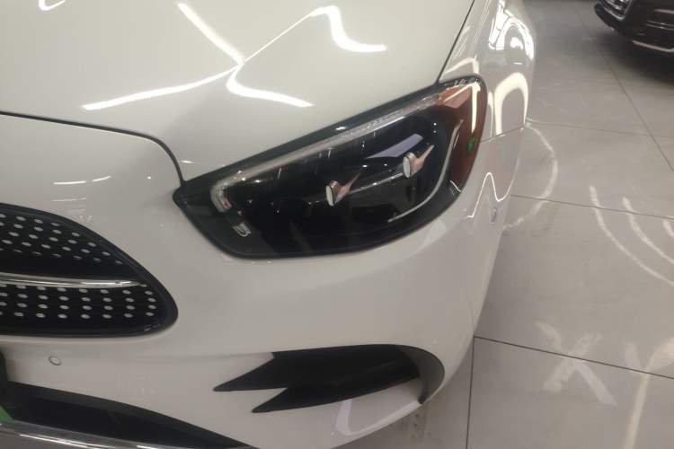 Used Mercedes-Benz E-Class 2022 Revised Version E 300 L Sporty and Stylish Edition