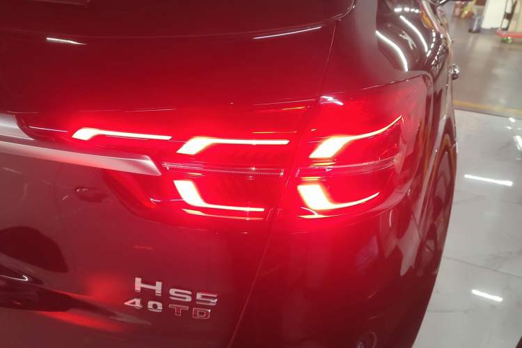 Used Hongqi HS5 2022 Revised Version 2.0T Smart Connect Flagship Edition