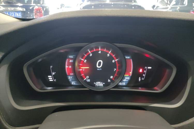 Used Volvo V40 2015 1.6T Zhiyi Edition
