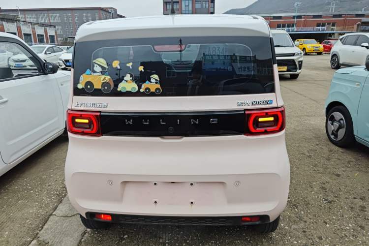 Used Wuling Hongguang MINIEV 2021 Macaron Premium Model – Lithium Iron Phosphate