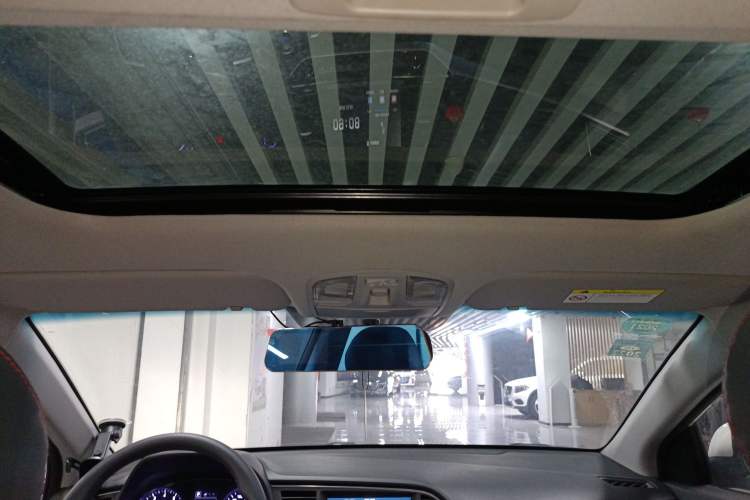 Used Hyundai Elantra 2016 1.6L Automatic ZhiXuan – Elite Version
