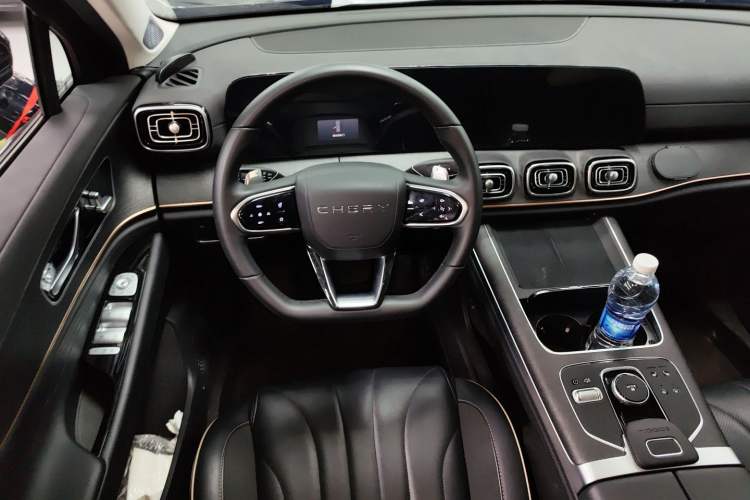 Used Chery Tiggo 9 2023 2.0T Dual-Clutch Two-Wheel Drive Leading Edition 5 Seats