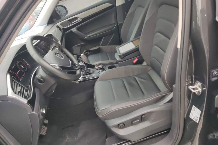 Used Volkswagen Tayron 2021 330TSI Two-Wheel-Drive 3rd Anniversary Limited Edition