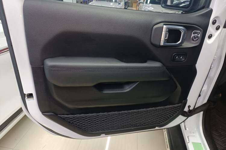 Used  Wrangler 2022 2.0T High Altitude Four-Door Edition
