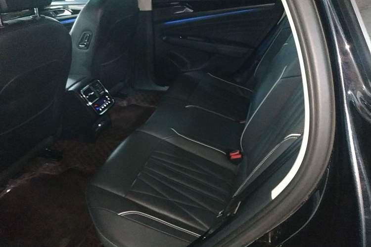 Used Volkswagen Passat 2022 330TSI Starry Luxury Edition