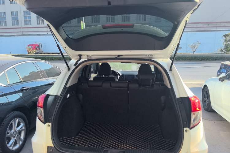 Used Honda Vezel 2019 1.5L CVT Pioneer Edition China V
