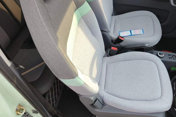 Used Wuling Hongguang MINIEV 2021 Macaron Fashion Model Lithium Iron Phosphate
