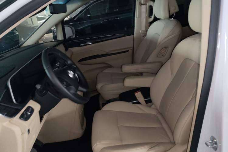 Used Buick GL8 2023 ES Lu Zun Deluxe Model