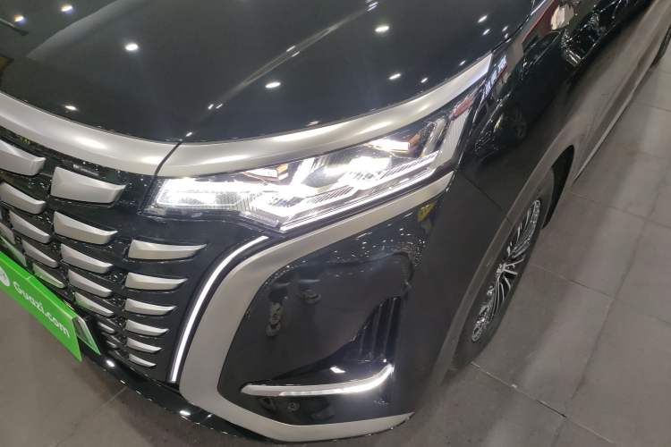 Used Denza D9 2022 DM-i 970 Four-Wheel Drive Flagship Model