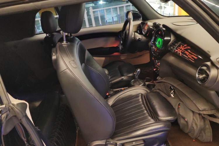 Used  MINI 2018 1.5T COOPER CABRIO Artist