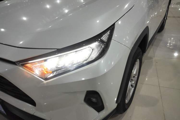 Used Toyota RAV4 2023 2.0L CVT Two-Wheel Drive Urban Edition
