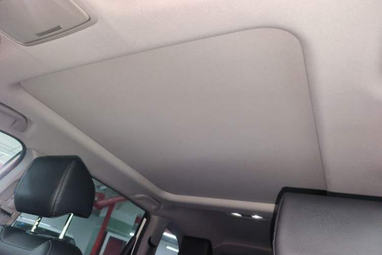 Used Honda CR-V 2017 240TURBO CVT Front-Wheel Drive Fashion Edition