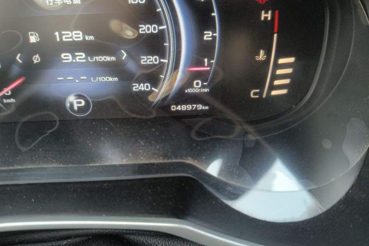 Used Geely Auto Emgrand X7 Sport 2018 1.8TD Automatic Two-Wheel Drive Smart Connect 4G Internet Edition
