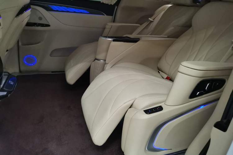 Used Buick GL8 New Energy 2025 Lu Shang Smart Enjoyment Edition 7-Seater