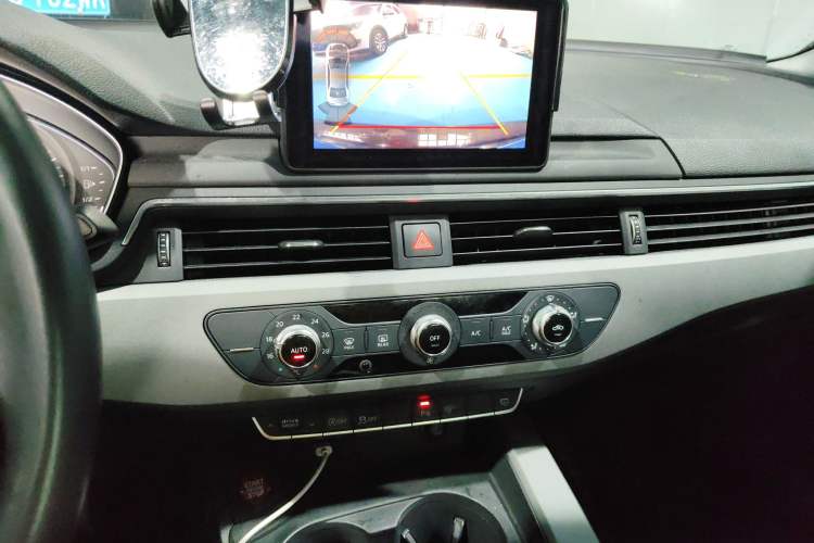 Used Audi A4L 2018 30th Anniversary Edition 40 TFSI Trendy Model
