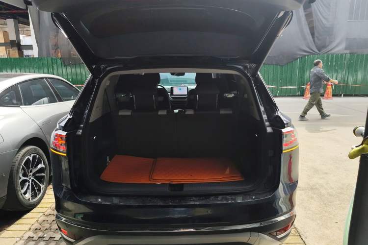 Used Volkswagen ID.6 CROZZ 2021 Revised Version Long-Range PRO Edition