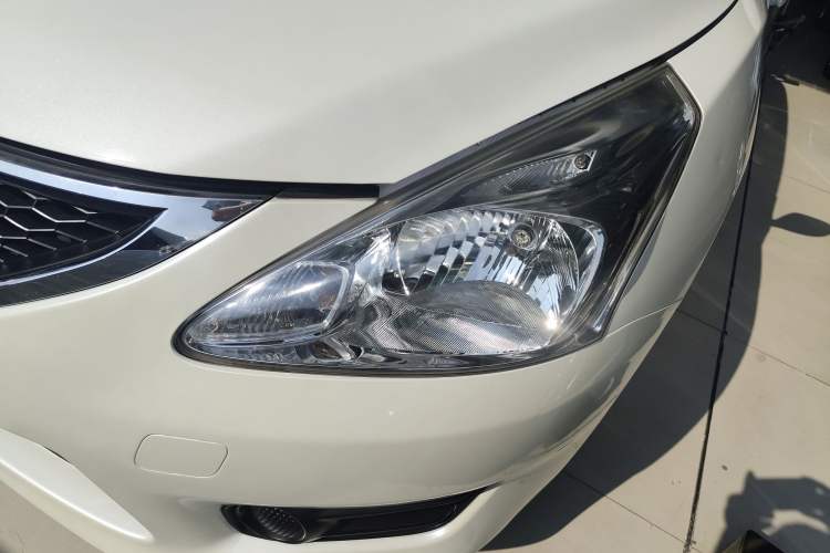 Used Nissan Tiida 2014 1.6L CVT Comfort Model

