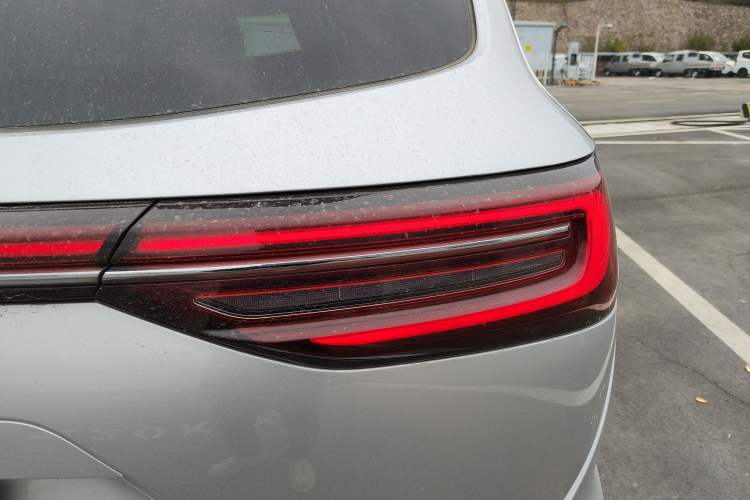 Used Hima AITO M7 2024 1.5T Rear-Drive Plus Version 5 Seats
