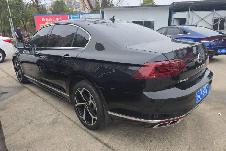 Used Volkswagen Magotan 2023 2 Million Units Commemorative Edition 330TSI DSG Luxury Version
