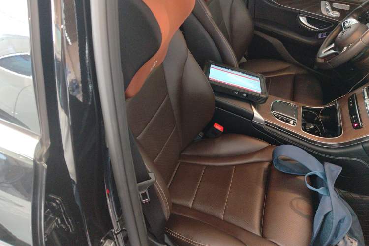 Used Mercedes-Benz GLC 2020 Facelift GLC 300 L 4MATIC Dynamic Edition
