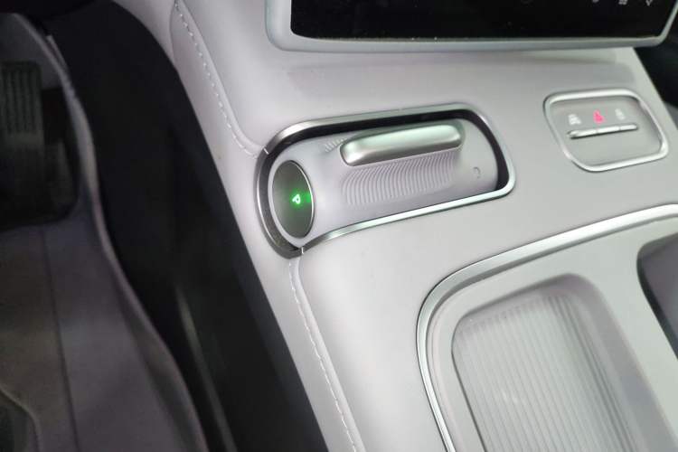 Used Nio EC6 2023 75 kWh
