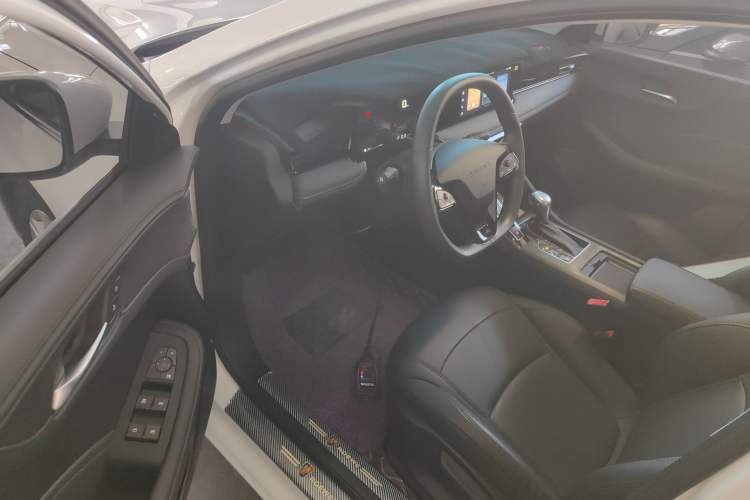 Used Roewe i5 2023 1.5L CVT Luxury Edition