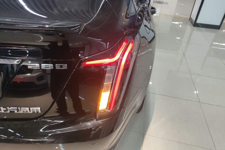 Used Cadillac CT5 2023 28T Prestige Model
