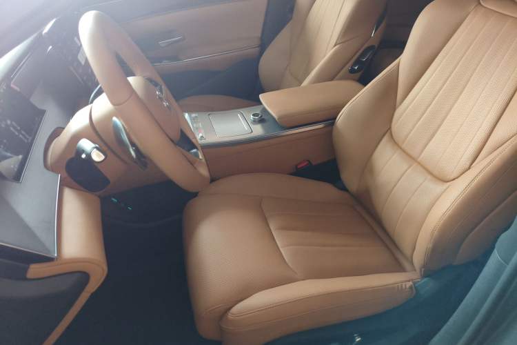 Used BYD Han L 2025 DM-p Four-Wheel-Drive LiDAR Flagship Model
