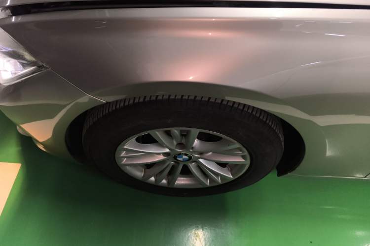 Used BMW 3 Series 2015 320Li Luxury Edition Fashion Model
