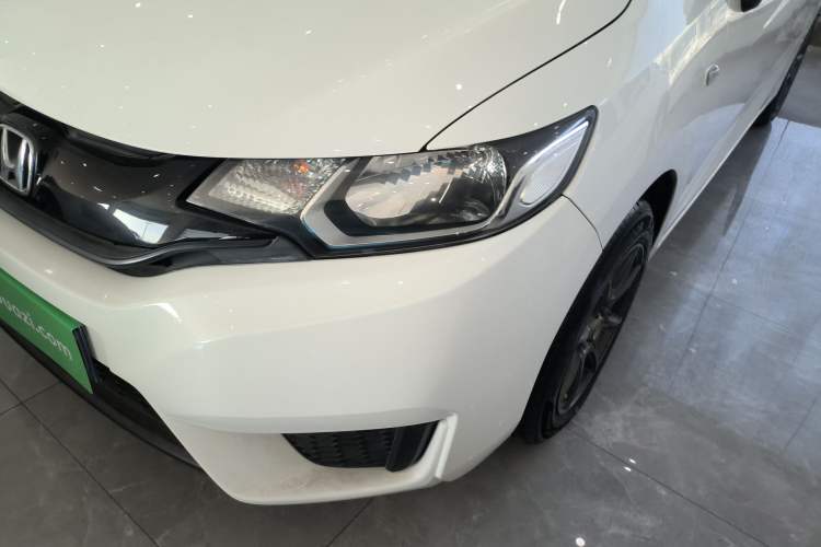 Used Honda Fit 2016 1.5L LXS CVT Comfort Sunroof Version
