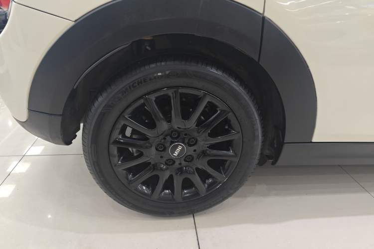 Used  MINI 2015 1.5T COOPER Excitement Five-Door Edition