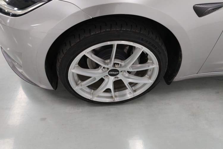 Used Tesla Model 3 2023 Long-Range All-Wheel-Drive Version
